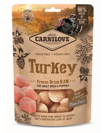 CARNILOVE Raw Freeze-dried Snack Turkey 60g liofilizált pulykadarabok kölyökkutyák és felnőtt kutyák számára