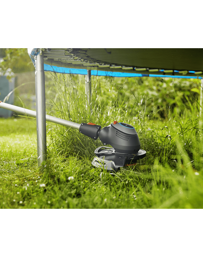 GARDENA Fűnyíró PowerCut 650/28