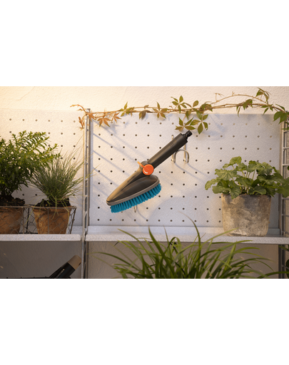 GARDENA Cleansystem szczotka ręczna twarda M